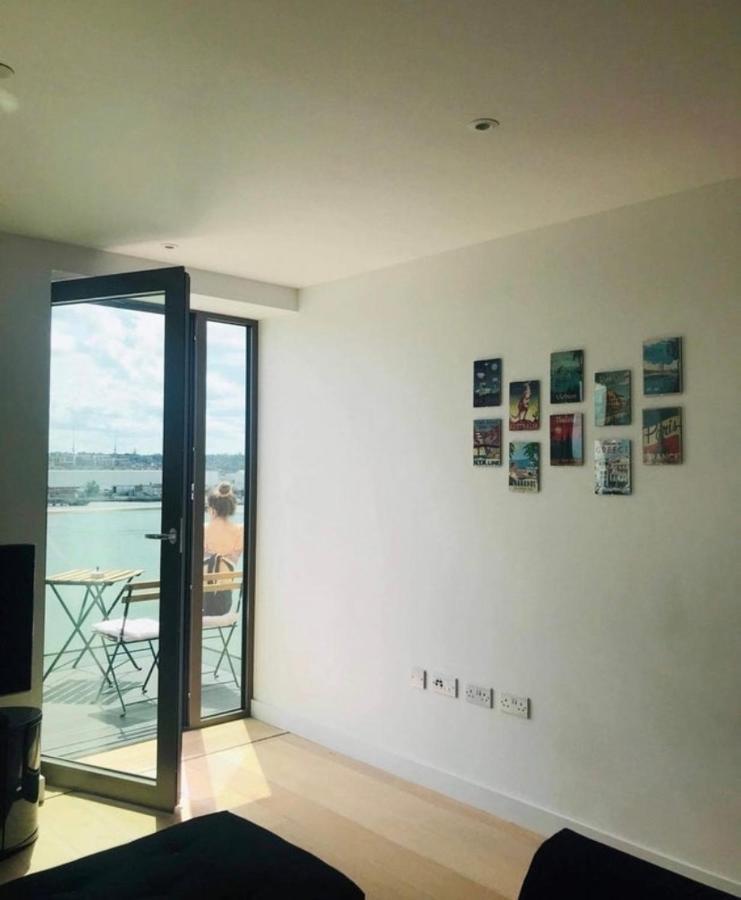 Large Double Room Overlooking The Thames ロンドン エクステリア 写真